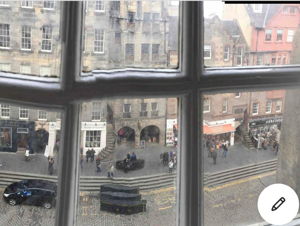 Old Town View Apartment Edinburgh Luaran gambar