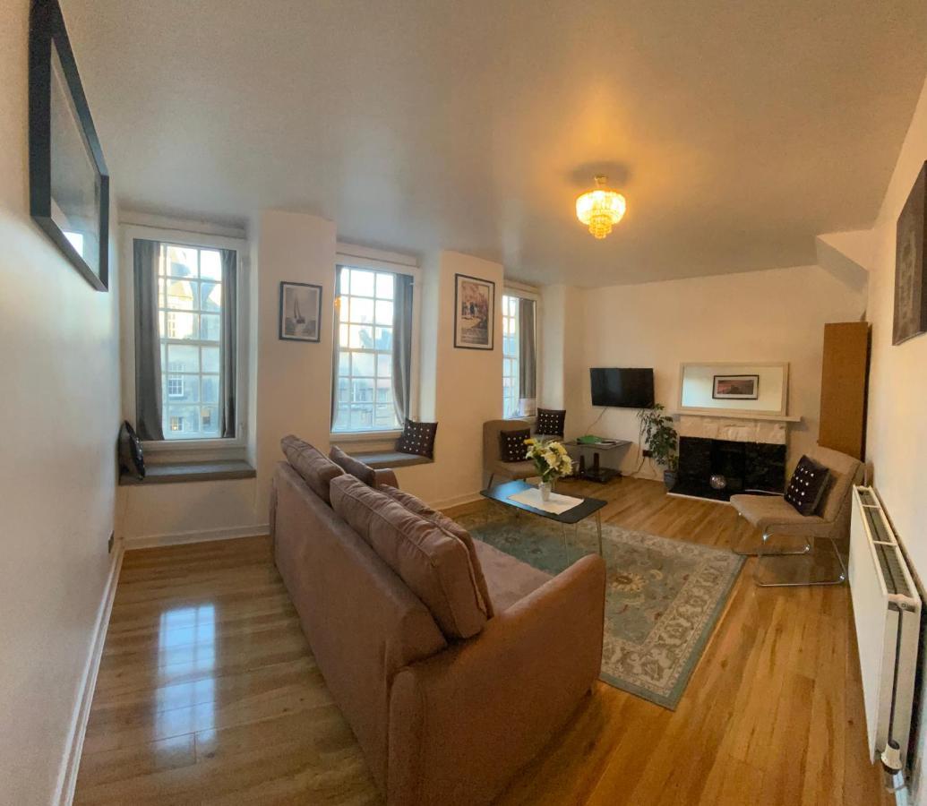 Old Town View Apartment Edinburgh Luaran gambar