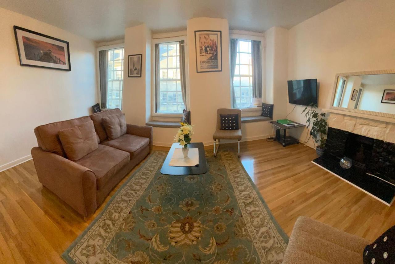 Old Town View Apartment Edinburgh Luaran gambar